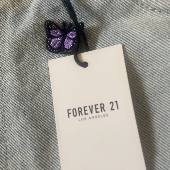 Forever 21 100 percent butterfly jean shorts - Picture 2 of 7